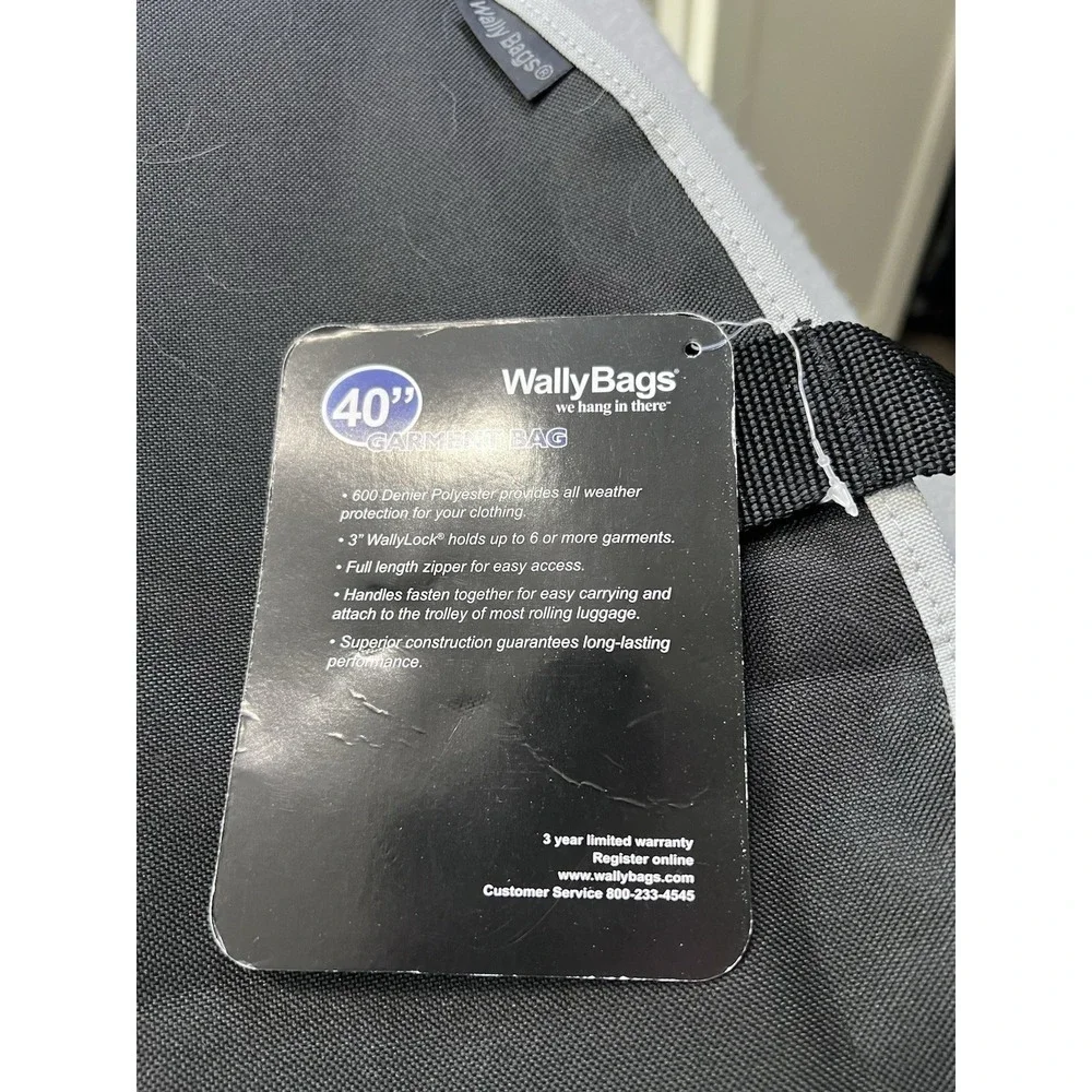 WallyBags 40″ Black Deluxe‎ Carry-On Garment Bag WallyLock Hanger Clamp Black